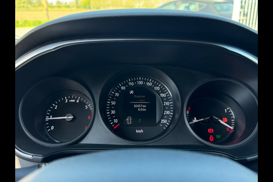 Renault Mégane 1.2 TCe Zen PDC / CRUISE / NAVI / STOELVERWARMING / ZWARTE LMV / ECC