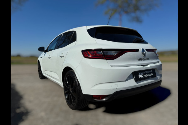 Renault Mégane 1.2 TCe Zen PDC / CRUISE / NAVI / STOELVERWARMING / ZWARTE LMV / ECC