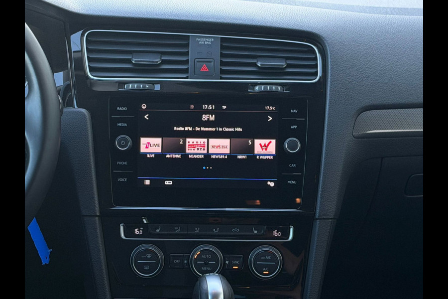 Volkswagen Golf 1.5 TSI AUTOMAAT Comfortline Business, achteruitrijcamera, climaat controle,navigatie, cruise controle