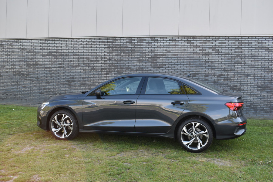 Audi A3 Limousine 30 TFSI edition one Apple Carplay Automaat