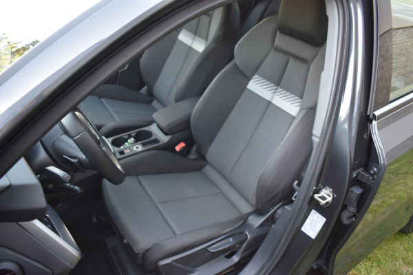 Audi A3 Limousine 30 TFSI edition one Apple Carplay Automaat