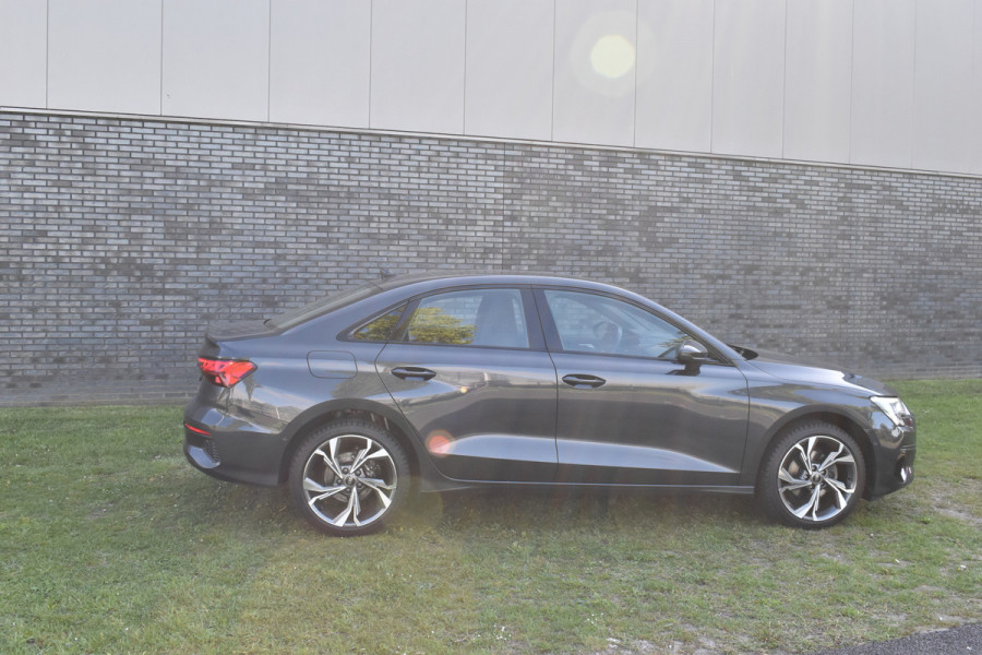 Audi A3 Limousine 30 TFSI edition one Apple Carplay Automaat