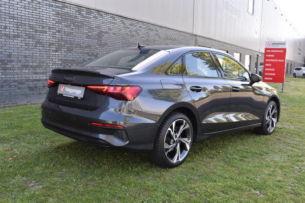 Audi A3 Limousine 30 TFSI edition one Apple Carplay Automaat