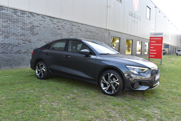 Audi A3 Limousine 30 TFSI edition one Apple Carplay Automaat