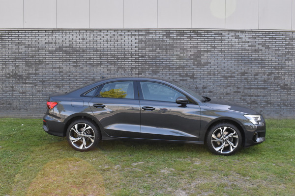 Audi A3 Limousine 30 TFSI edition one Apple Carplay Automaat