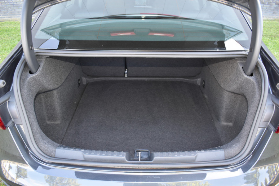 Audi A3 Limousine 30 TFSI edition one Apple Carplay Automaat