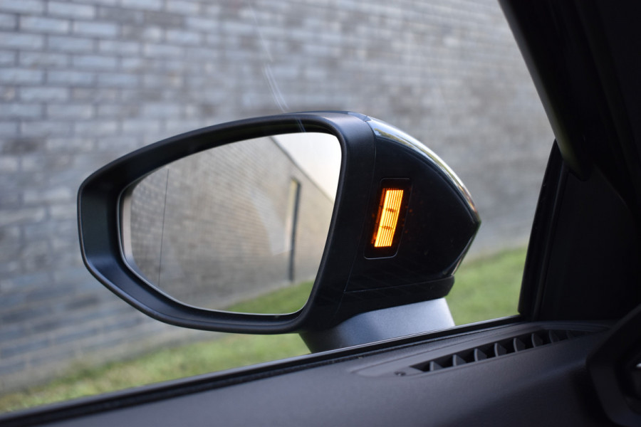 Audi A3 Limousine 30 TFSI edition one Apple Carplay Automaat