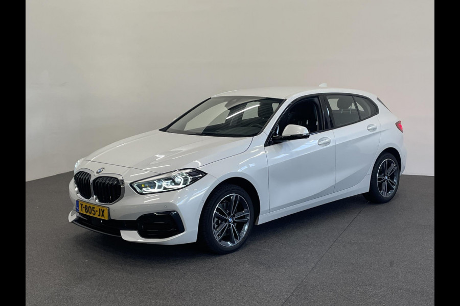 BMW 1-serie 118i Sportline Business Edition Automaat Navigatie Apple Carplay/Android Auto Camera Parkeersensoren Cruise Control Virtual Cockpit Sfeerverlichting Ledverlichting Climate Control Lichtmetalen velgen