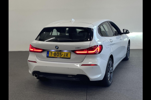 BMW 1-serie 118i Sportline Business Edition Automaat Navigatie Apple Carplay/Android Auto Camera Parkeersensoren Cruise Control Virtual Cockpit Sfeerverlichting Ledverlichting Climate Control Lichtmetalen velgen