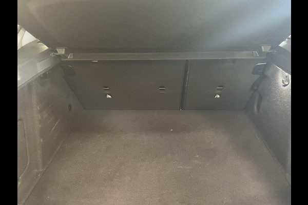 BMW 1-serie 118i Sportline Business Edition Automaat Navigatie Apple Carplay/Android Auto Camera Parkeersensoren Cruise Control Virtual Cockpit Sfeerverlichting Ledverlichting Climate Control Lichtmetalen velgen