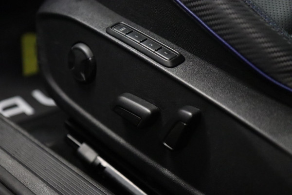 Volkswagen Golf 2.0 TSI R 4Motion PERFORMANCE /AKRA/PANO/HUD/IQ-LIGHT/H-K/BOMVOL