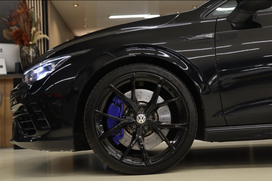 Volkswagen Golf 2.0 TSI R 4Motion PERFORMANCE /AKRA/PANO/HUD/IQ-LIGHT/H-K/BOMVOL