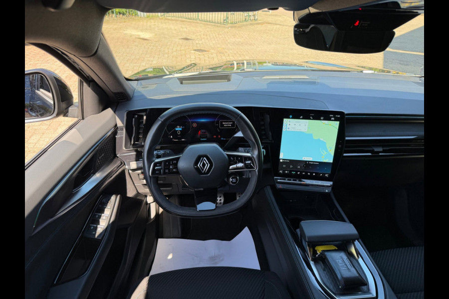 Renault Austral 1.2 E-Tech full hybrid 200 iconic esprit Alpine Harman Kardon Sound / Afn. trekhaak / Head up / Winter pack