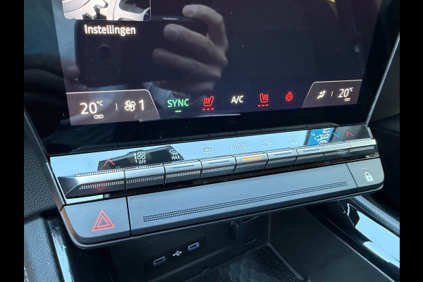 Renault Austral 1.2 E-Tech full hybrid 200 iconic esprit Alpine Harman Kardon Sound / Afn. trekhaak / Head up / Winter pack