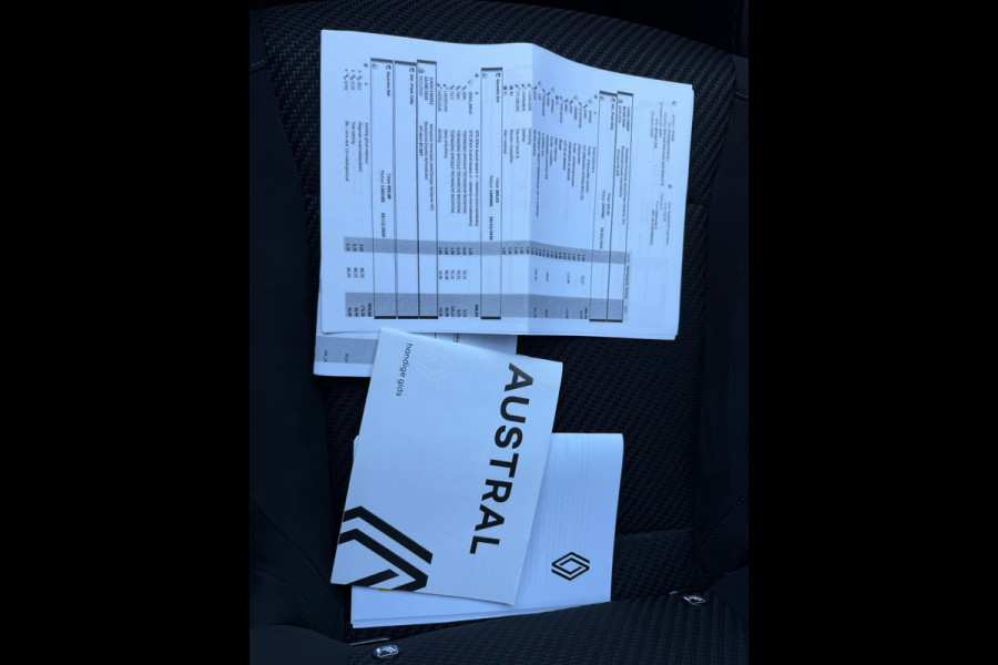 Renault Austral 1.2 E-Tech full hybrid 200 iconic esprit Alpine Harman Kardon Sound / Afn. trekhaak / Head up / Winter pack