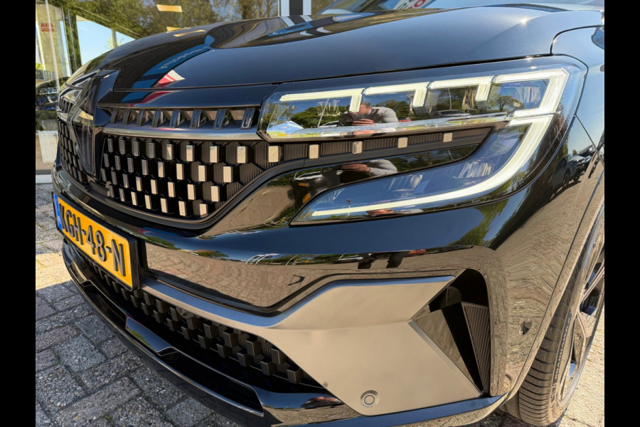 Renault Austral 1.2 E-Tech full hybrid 200 iconic esprit Alpine Harman Kardon Sound / Afn. trekhaak / Head up / Winter pack