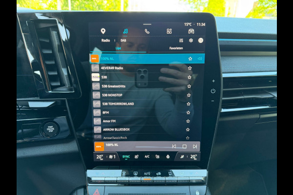 Renault Austral 1.2 E-Tech full hybrid 200 iconic esprit Alpine Harman Kardon Sound / Afn. trekhaak / Head up / Winter pack