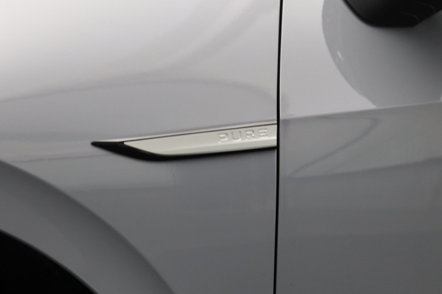 Volkswagen ID.3 Pure 45 kWh, LM Velgen, Carplay, DAB, Parkeersensoren