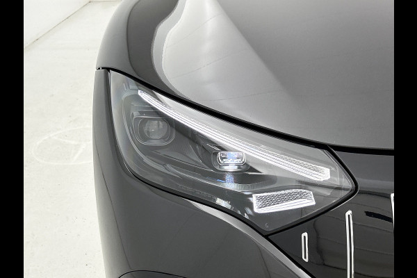 Mercedes-Benz EQE AMG 43 4MATIC 90 kWh(Goed OnderH, Panorama, 360 Camera, SfeerVerlichting, Massage Stoelen, StoelV, Lane A, Etc)