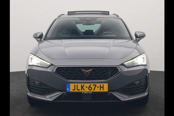 CUPRA Leon 1.4 e-Hybrid VZ Copper Edition PHEV 245pk Dealer O.H PHEV | Panodak | Adaptive Cruise | Sportstoelen Memory & Verwarmd | Sfeerverlichting | Apple Carplay | Blis | Keyless | Stuur Verwarmd | Navigatie | Virtual | DAB | Plug In Hybrid