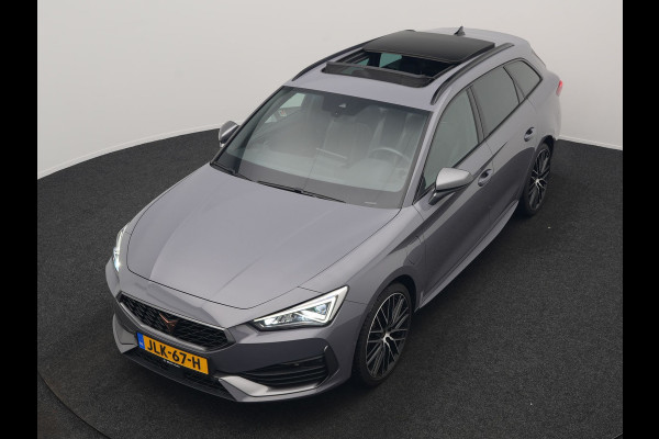 CUPRA Leon 1.4 e-Hybrid VZ Copper Edition PHEV 245pk Dealer O.H PHEV | Panodak | Adaptive Cruise | Sportstoelen Memory & Verwarmd | Sfeerverlichting | Apple Carplay | Blis | Keyless | Stuur Verwarmd | Navigatie | Virtual | DAB | Plug In Hybrid