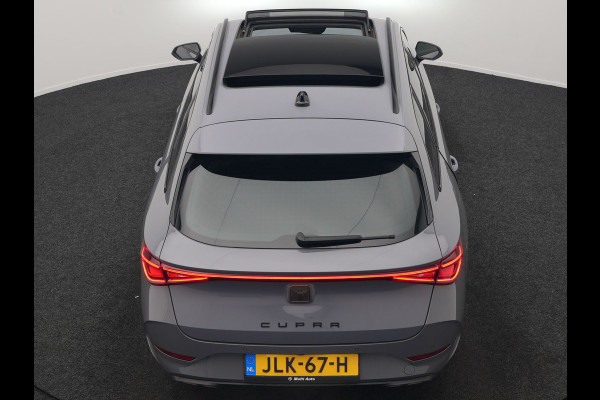 CUPRA Leon 1.4 e-Hybrid VZ Copper Edition PHEV 245pk Dealer O.H PHEV | Panodak | Adaptive Cruise | Sportstoelen Memory & Verwarmd | Sfeerverlichting | Apple Carplay | Blis | Keyless | Stuur Verwarmd | Navigatie | Virtual | DAB | Plug In Hybrid