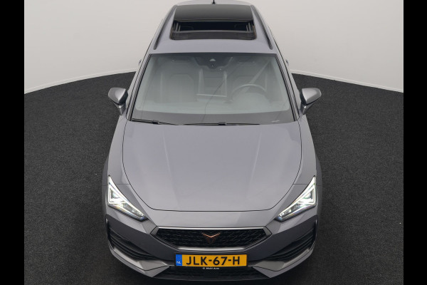 CUPRA Leon 1.4 e-Hybrid VZ Copper Edition PHEV 245pk Dealer O.H PHEV | Panodak | Adaptive Cruise | Sportstoelen Memory & Verwarmd | Sfeerverlichting | Apple Carplay | Blis | Keyless | Stuur Verwarmd | Navigatie | Virtual | DAB | Plug In Hybrid