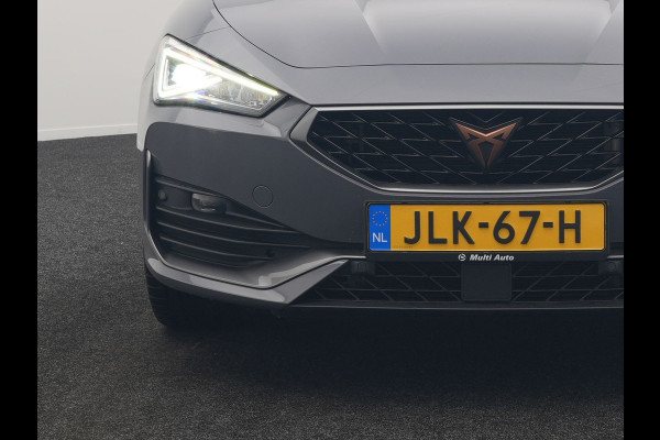 CUPRA Leon 1.4 e-Hybrid VZ Copper Edition PHEV 245pk Dealer O.H PHEV | Panodak | Adaptive Cruise | Sportstoelen Memory & Verwarmd | Sfeerverlichting | Apple Carplay | Blis | Keyless | Stuur Verwarmd | Navigatie | Virtual | DAB | Plug In Hybrid