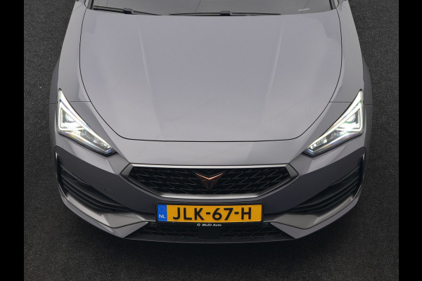 CUPRA Leon 1.4 e-Hybrid VZ Copper Edition PHEV 245pk Dealer O.H PHEV | Panodak | Adaptive Cruise | Sportstoelen Memory & Verwarmd | Sfeerverlichting | Apple Carplay | Blis | Keyless | Stuur Verwarmd | Navigatie | Virtual | DAB | Plug In Hybrid