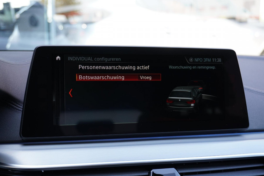 BMW 5 Serie Touring 520i High Executive *NL AUTO / DEALER OH* + MEMORY / HEAD-UP