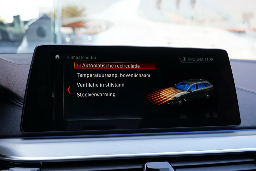 BMW 5 Serie Touring 520i High Executive *NL AUTO / DEALER OH* + MEMORY / HEAD-UP