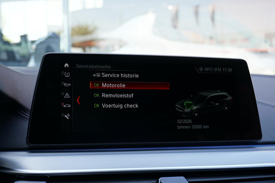 BMW 5 Serie Touring 520i High Executive *NL AUTO / DEALER OH* + MEMORY / HEAD-UP