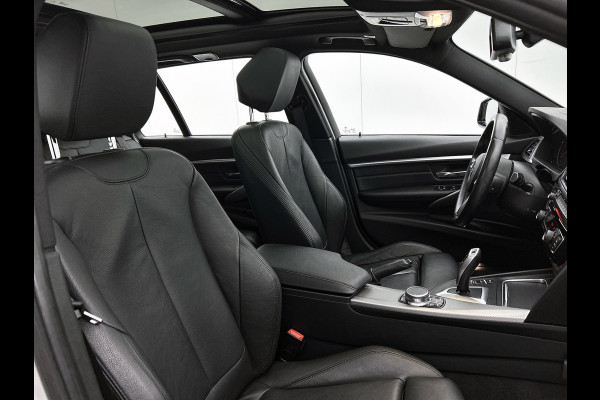BMW 3 Serie Touring 320i Edition M Sport Shadow Executive(NL-auto, Dealer OnderH, Panorama, Camera, StoelV, Climate Con, NaviProf)
