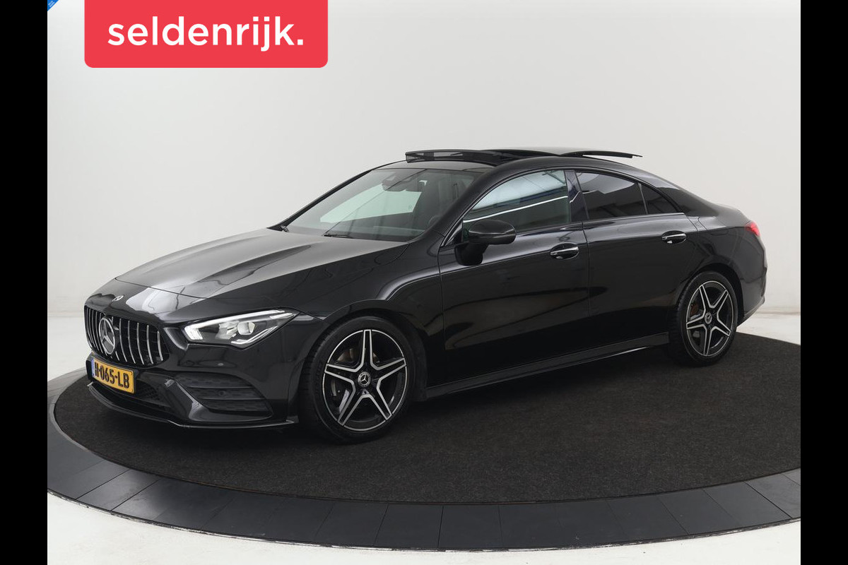 Mercedes-Benz CLA-Klasse 180 AMG Line | Panoramadak | Carplay | Leder/Alcantara | Stoelverwarming | Navigatie | Keyless | Camera | Full LED | Sportstoelen | Widescreen | Sfeerverlichting | Climate control
