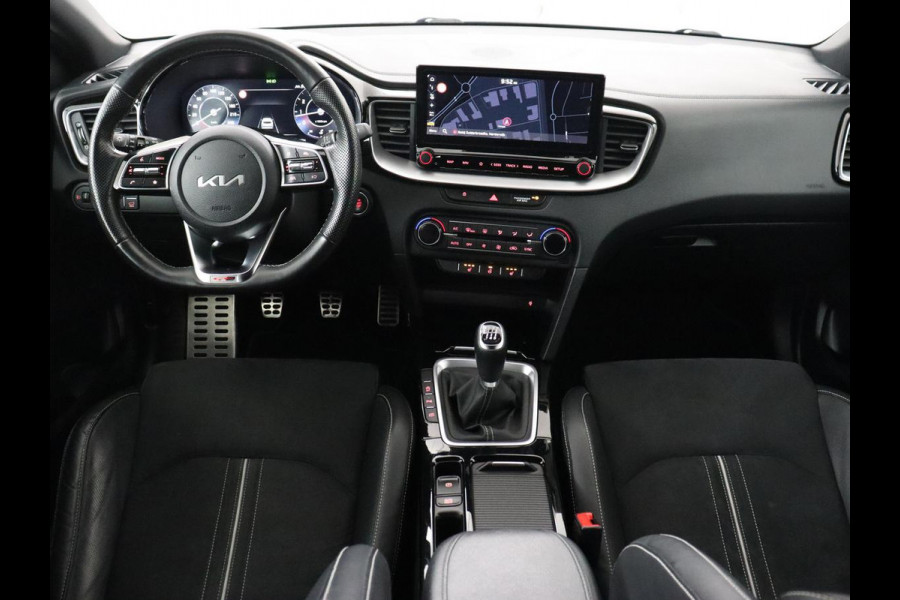 Kia ProCeed 1.5 T-GDi GT-PlusLine | Panoramadak | Stoelverwarming | Leder/Alcantara | Camera | Adaptive cruise | Achterbankverwarming | Keyless | Memory | Carplay | Navigatie | Full LED