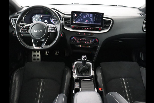 Kia ProCeed 1.5 T-GDi GT-PlusLine | Panoramadak | Stoelverwarming | Leder/Alcantara | Camera | Adaptive cruise | Achterbankverwarming | Keyless | Memory | Carplay | Navigatie | Full LED