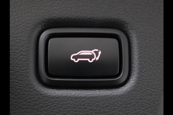 Kia ProCeed 1.5 T-GDi GT-PlusLine | Panoramadak | Stoelverwarming | Leder/Alcantara | Camera | Adaptive cruise | Achterbankverwarming | Keyless | Memory | Carplay | Navigatie | Full LED