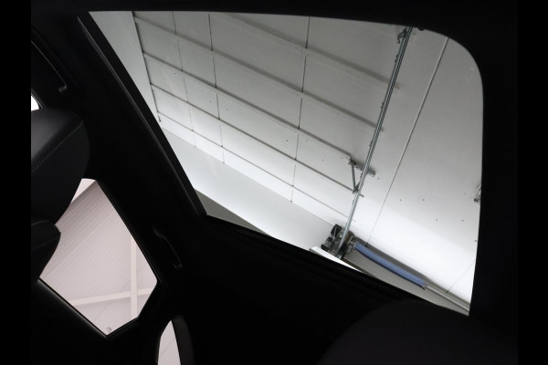 Kia ProCeed 1.5 T-GDi GT-PlusLine | Panoramadak | Stoelverwarming | Leder/Alcantara | Camera | Adaptive cruise | Achterbankverwarming | Keyless | Memory | Carplay | Navigatie | Full LED