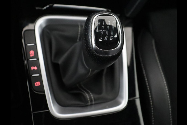 Kia ProCeed 1.5 T-GDi GT-PlusLine | Panoramadak | Stoelverwarming | Leder/Alcantara | Camera | Adaptive cruise | Achterbankverwarming | Keyless | Memory | Carplay | Navigatie | Full LED