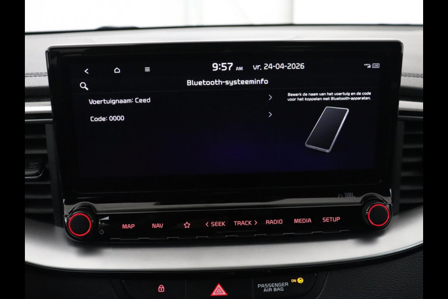 Kia ProCeed 1.5 T-GDi GT-PlusLine | Panoramadak | Stoelverwarming | Leder/Alcantara | Camera | Adaptive cruise | Achterbankverwarming | Keyless | Memory | Carplay | Navigatie | Full LED