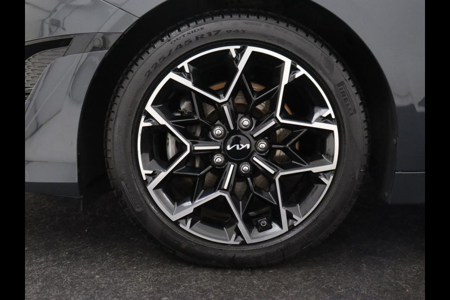 Kia ProCeed 1.5 T-GDi GT-PlusLine | Panoramadak | Stoelverwarming | Leder/Alcantara | Camera | Adaptive cruise | Achterbankverwarming | Keyless | Memory | Carplay | Navigatie | Full LED