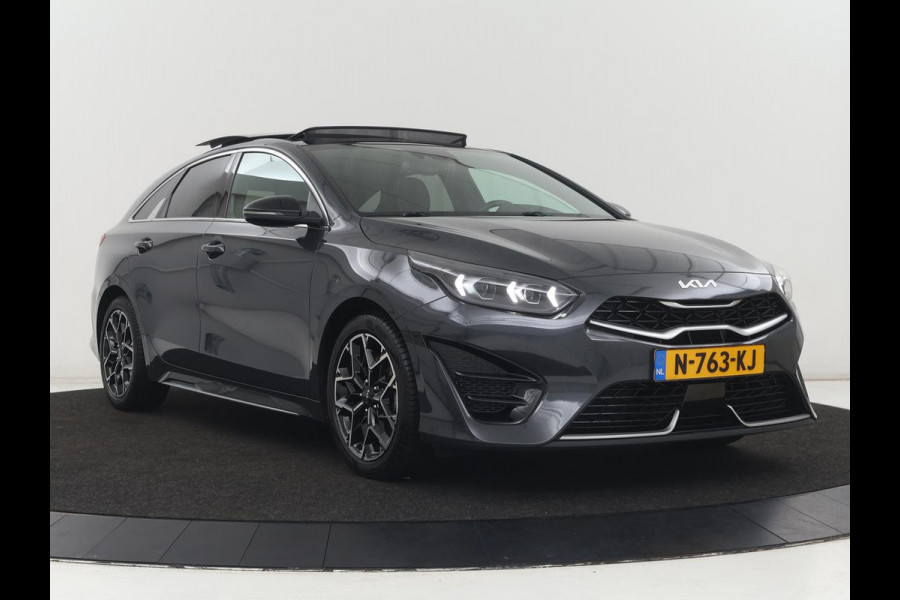 Kia ProCeed 1.5 T-GDi GT-PlusLine | Panoramadak | Stoelverwarming | Leder/Alcantara | Camera | Adaptive cruise | Achterbankverwarming | Keyless | Memory | Carplay | Navigatie | Full LED