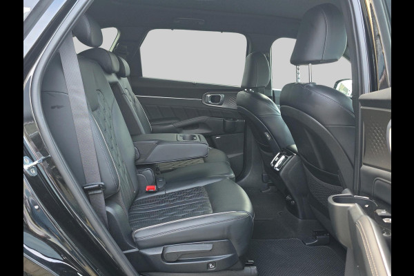 Kia Sorento 1.6 T-GDI Plug-in Hybrid 4WD ExecutiveLine 7p. | Automaat | Stoelverwarming/Koeling | 360 Camera | Volleder | Trekhaak | Pano | Bose |