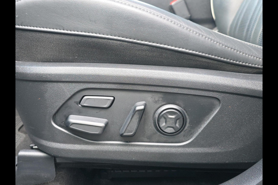 Kia Sorento 1.6 T-GDI Plug-in Hybrid 4WD ExecutiveLine 7p. | Automaat | Stoelverwarming/Koeling | 360 Camera | Volleder | Trekhaak | Pano | Bose |