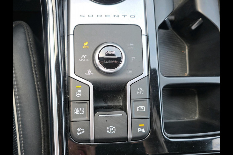 Kia Sorento 1.6 T-GDI Plug-in Hybrid 4WD ExecutiveLine 7p. | Automaat | Stoelverwarming/Koeling | 360 Camera | Volleder | Trekhaak | Pano | Bose |