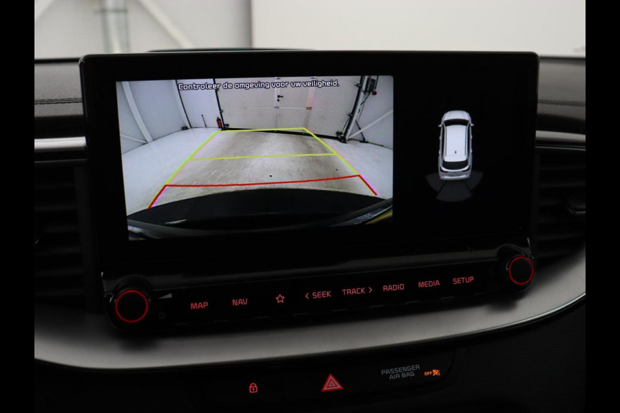 Kia Ceed 1.6 GDI PHEV DynamicPlusLine | Trekhaak | Stoelverwarming | Adaptive cruise | Camera | Carplay | Half leder | Full LED | Keyless | File Assistent | Navigatie | Plug In