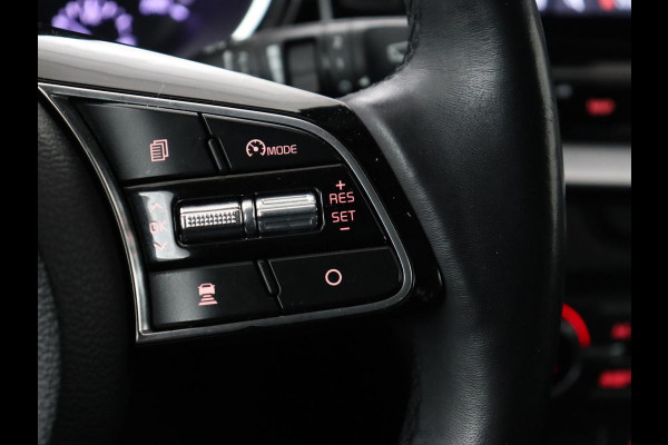 Kia Ceed 1.6 GDI PHEV DynamicPlusLine | Trekhaak | Stoelverwarming | Adaptive cruise | Camera | Carplay | Half leder | Full LED | Keyless | File Assistent | Navigatie | Plug In