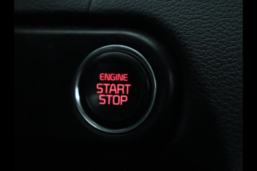 Kia Ceed 1.6 GDI PHEV DynamicPlusLine | Trekhaak | Stoelverwarming | Adaptive cruise | Camera | Carplay | Half leder | Full LED | Keyless | File Assistent | Navigatie | Plug In