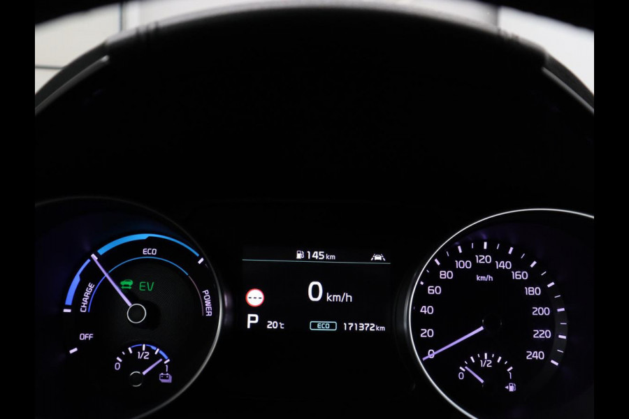 Kia Ceed 1.6 GDI PHEV DynamicPlusLine | Trekhaak | Stoelverwarming | Adaptive cruise | Camera | Carplay | Half leder | Full LED | Keyless | File Assistent | Navigatie | Plug In