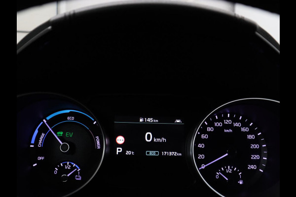 Kia Ceed 1.6 GDI PHEV DynamicPlusLine | Trekhaak | Stoelverwarming | Adaptive cruise | Camera | Carplay | Half leder | Full LED | Keyless | File Assistent | Navigatie | Plug In